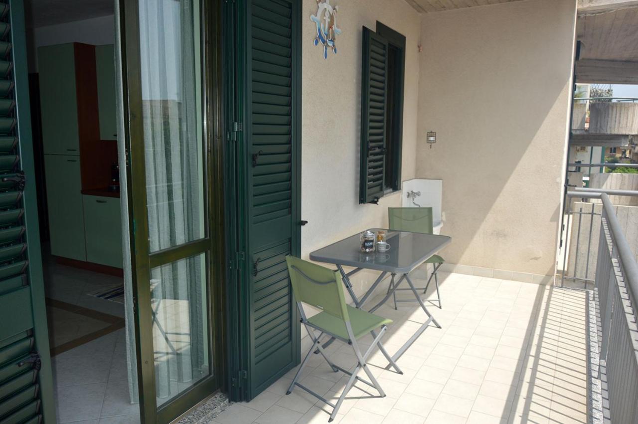 Appartamento Casasolemare Fondachello Fondachello  Bagian luar foto