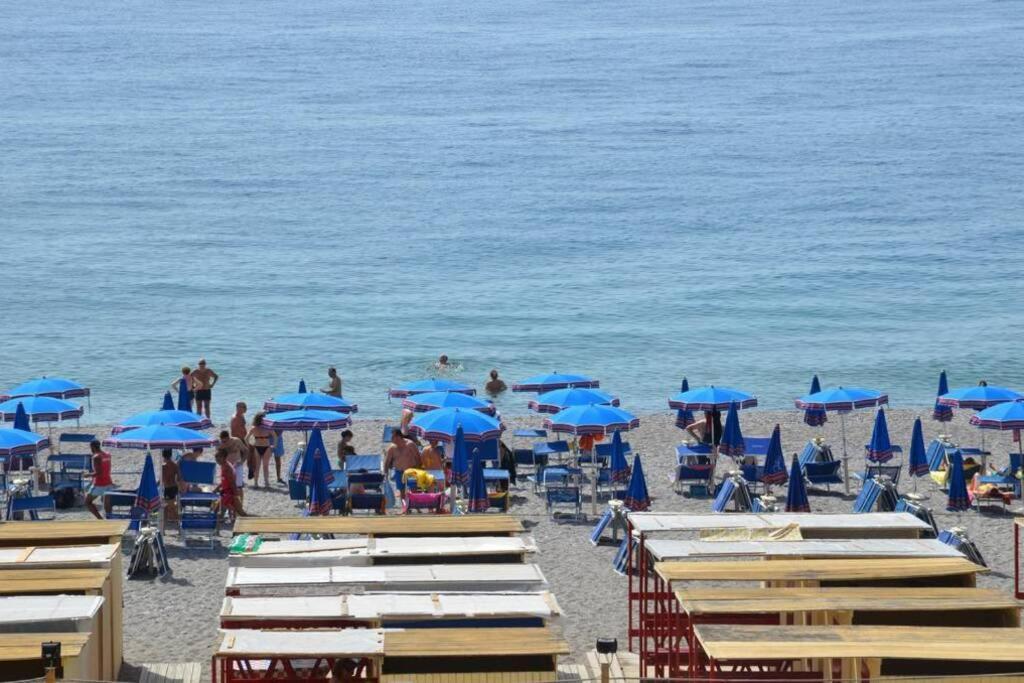 Appartamento Casasolemare Fondachello Fondachello  Bagian luar foto