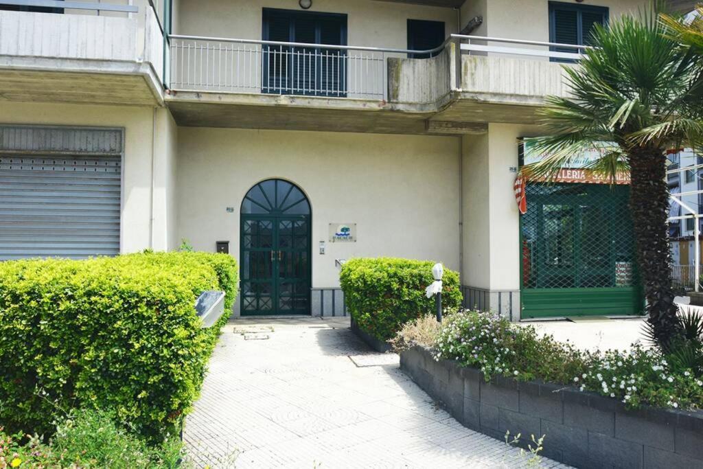 Appartamento Casasolemare Fondachello Fondachello  Bagian luar foto