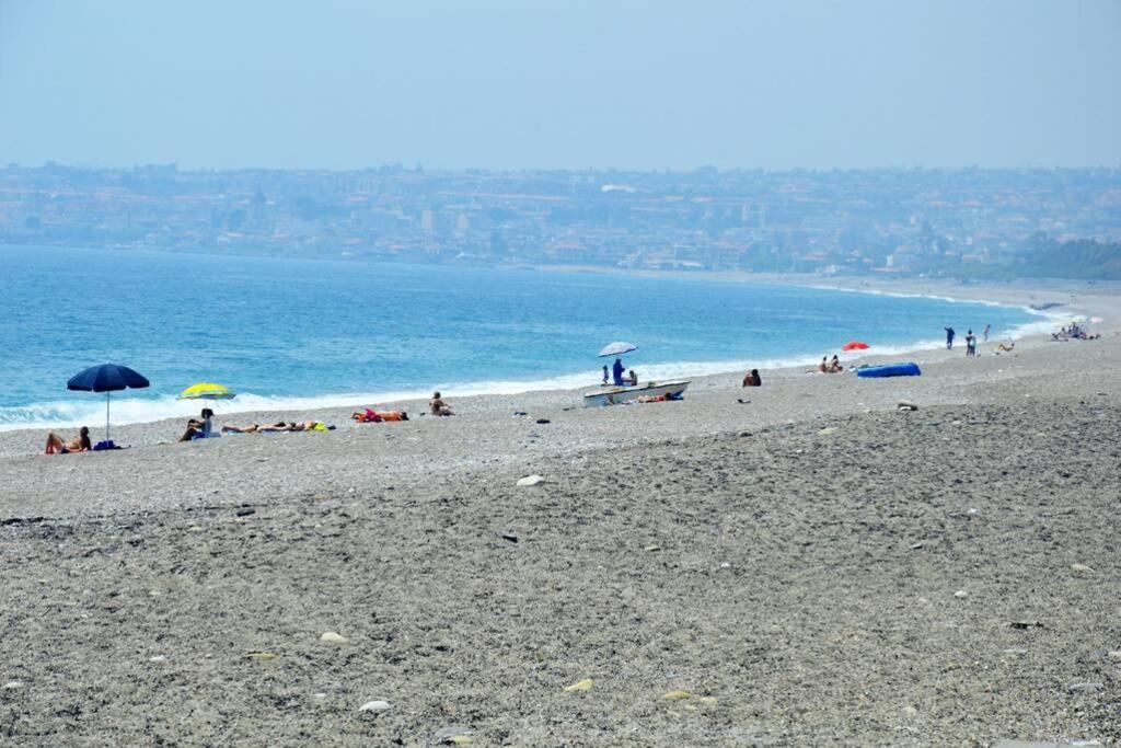 Appartamento Casasolemare Fondachello Fondachello  Bagian luar foto