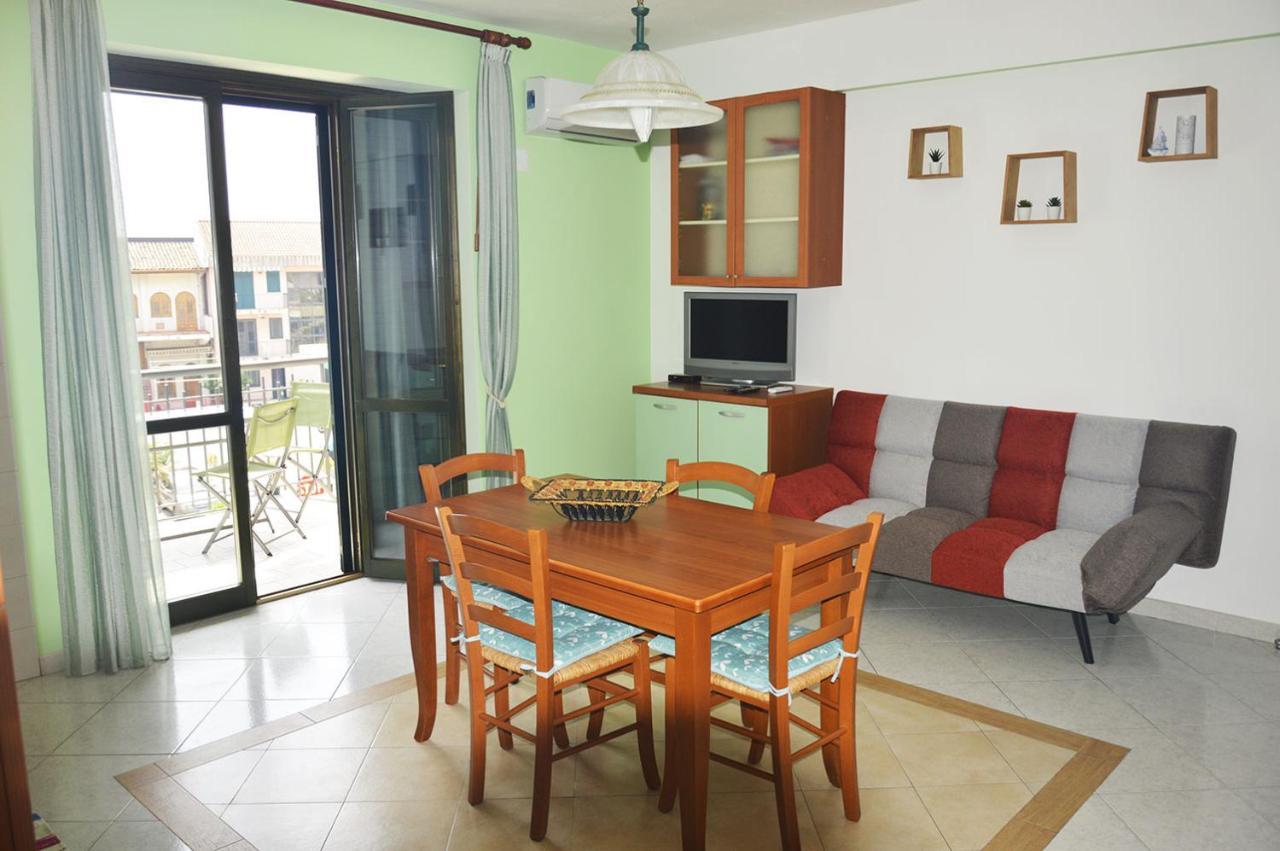 Appartamento Casasolemare Fondachello Fondachello  Bagian luar foto