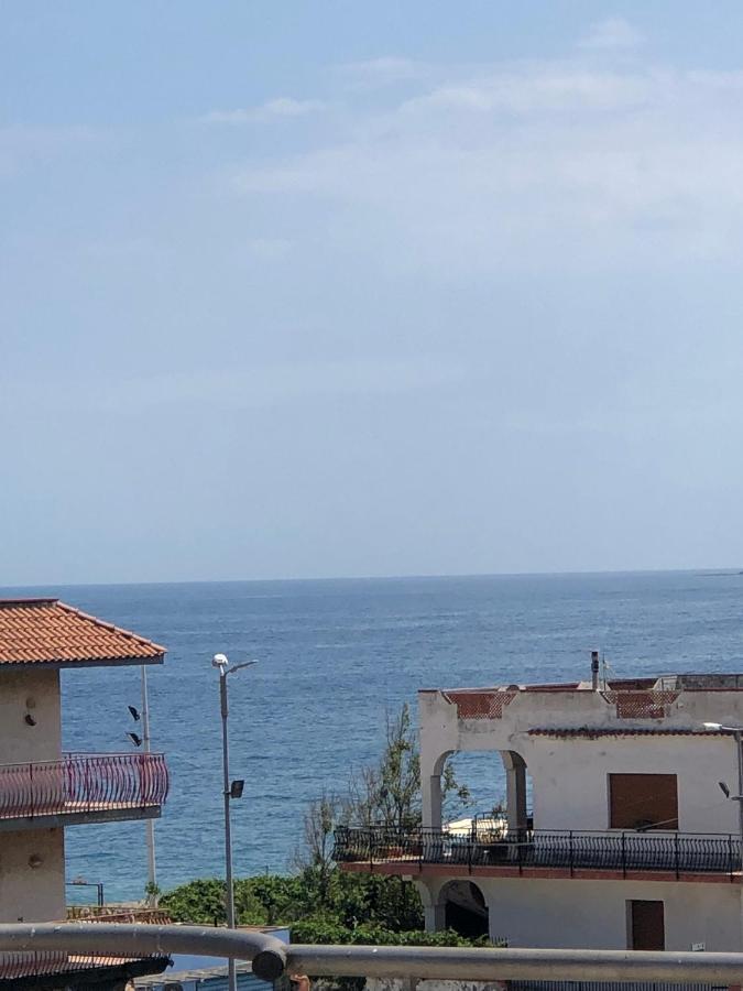 Appartamento Casasolemare Fondachello Fondachello  Bagian luar foto