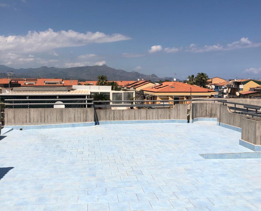 Appartamento Casasolemare Fondachello Fondachello  Bagian luar foto